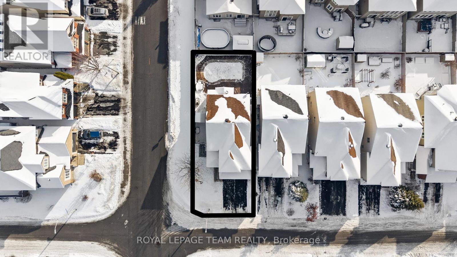 801 Bowercrest Crescent