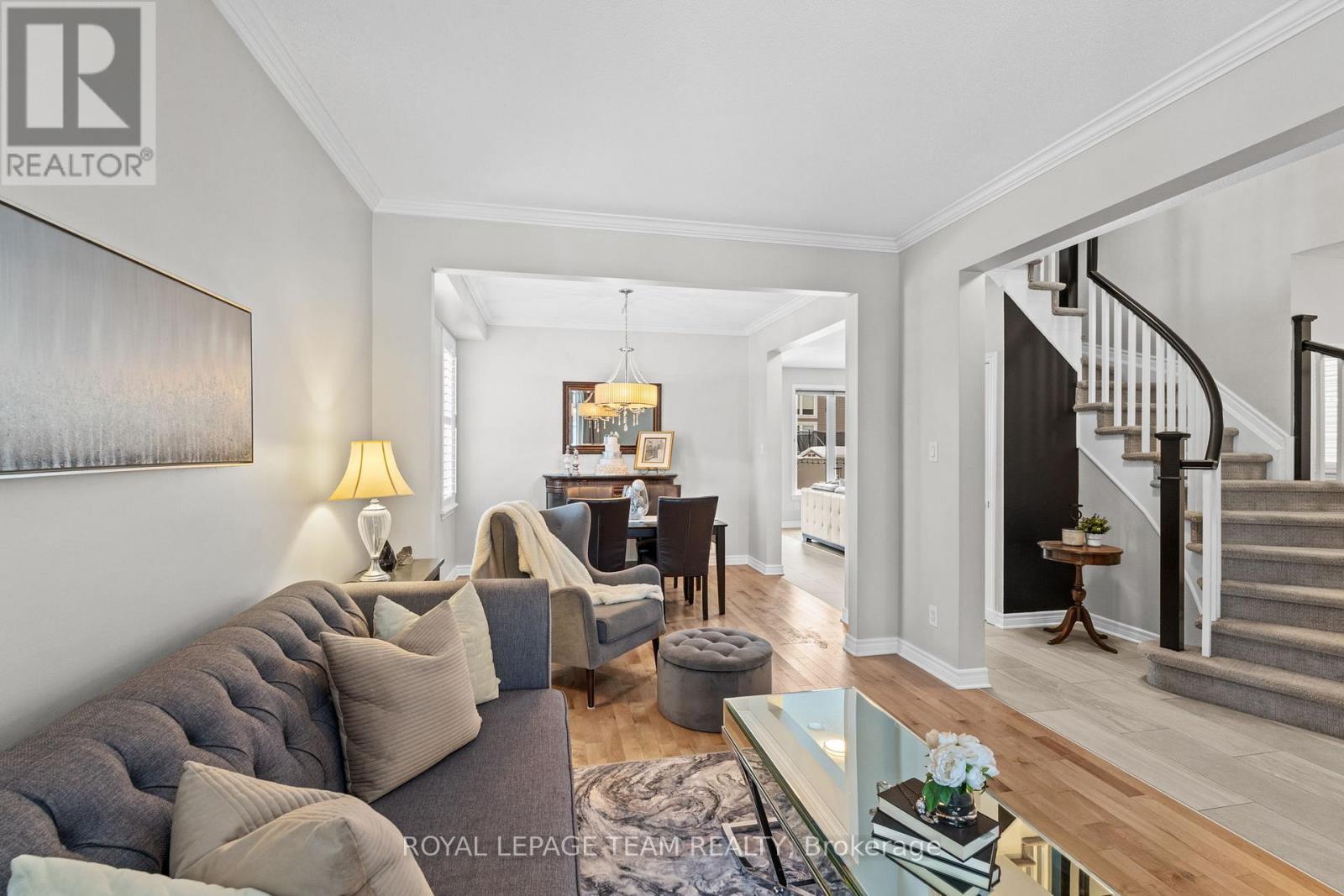 801 Bowercrest Crescent