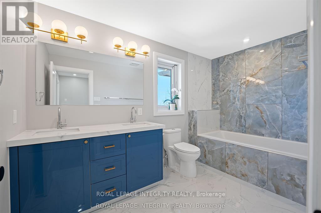 3440 Woodroffe Avenue