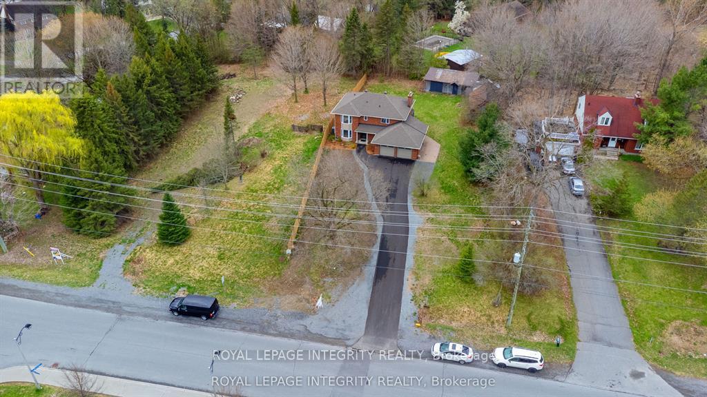 3440 Woodroffe Avenue