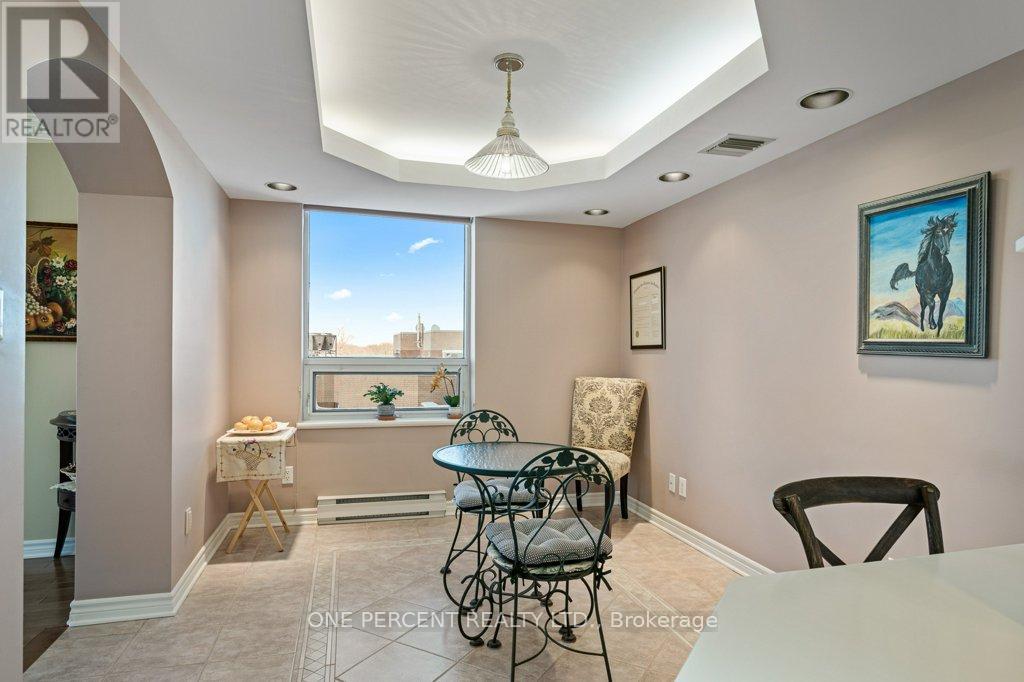 601 - 3105 Carling Avenue