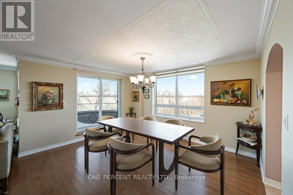 601 - 3105 Carling Avenue