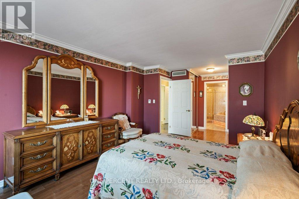 601 - 3105 Carling Avenue