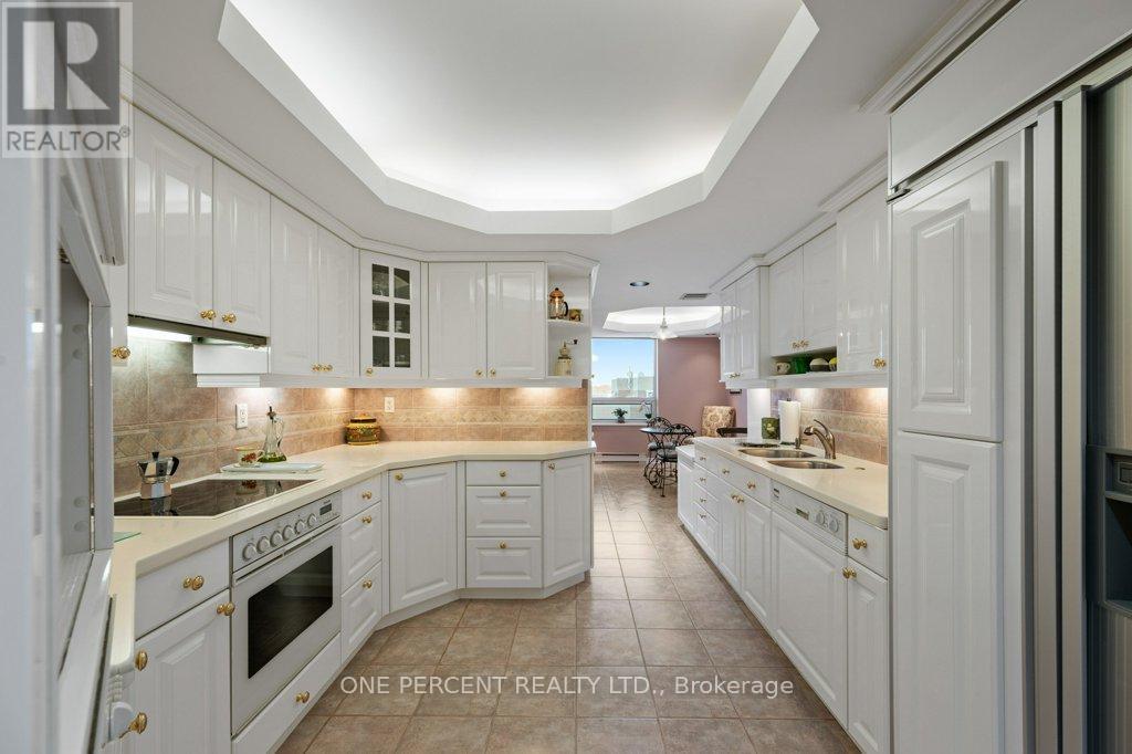 601 - 3105 Carling Avenue