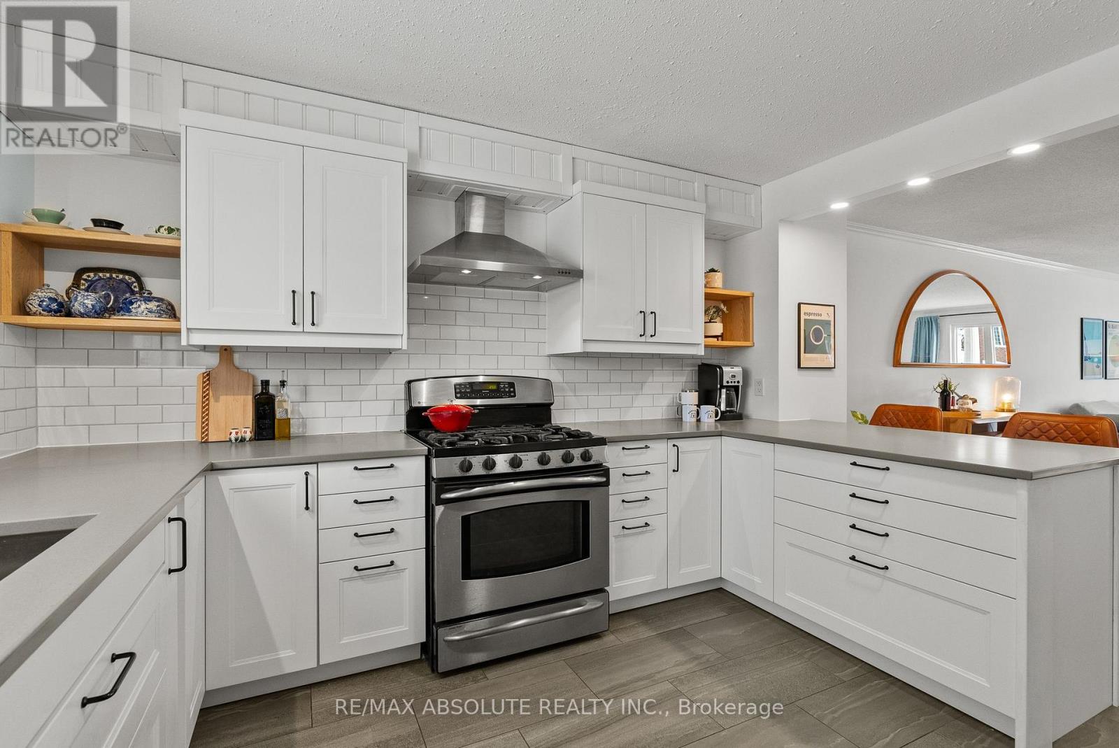 29 Bentworth Crescent