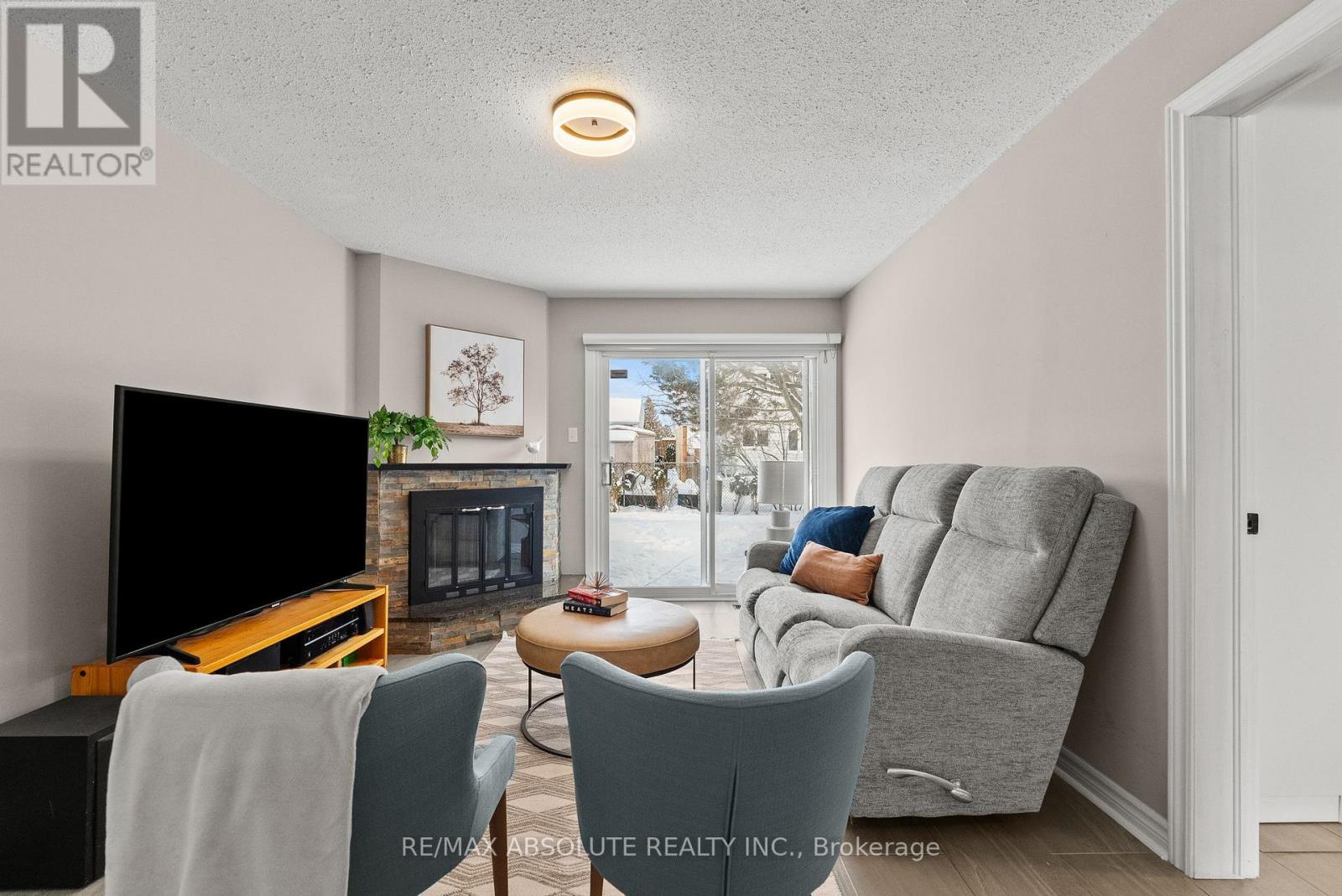 29 Bentworth Crescent