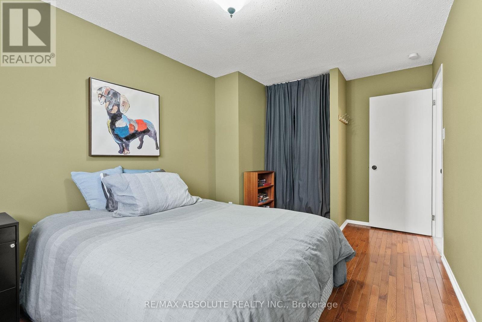 29 Bentworth Crescent