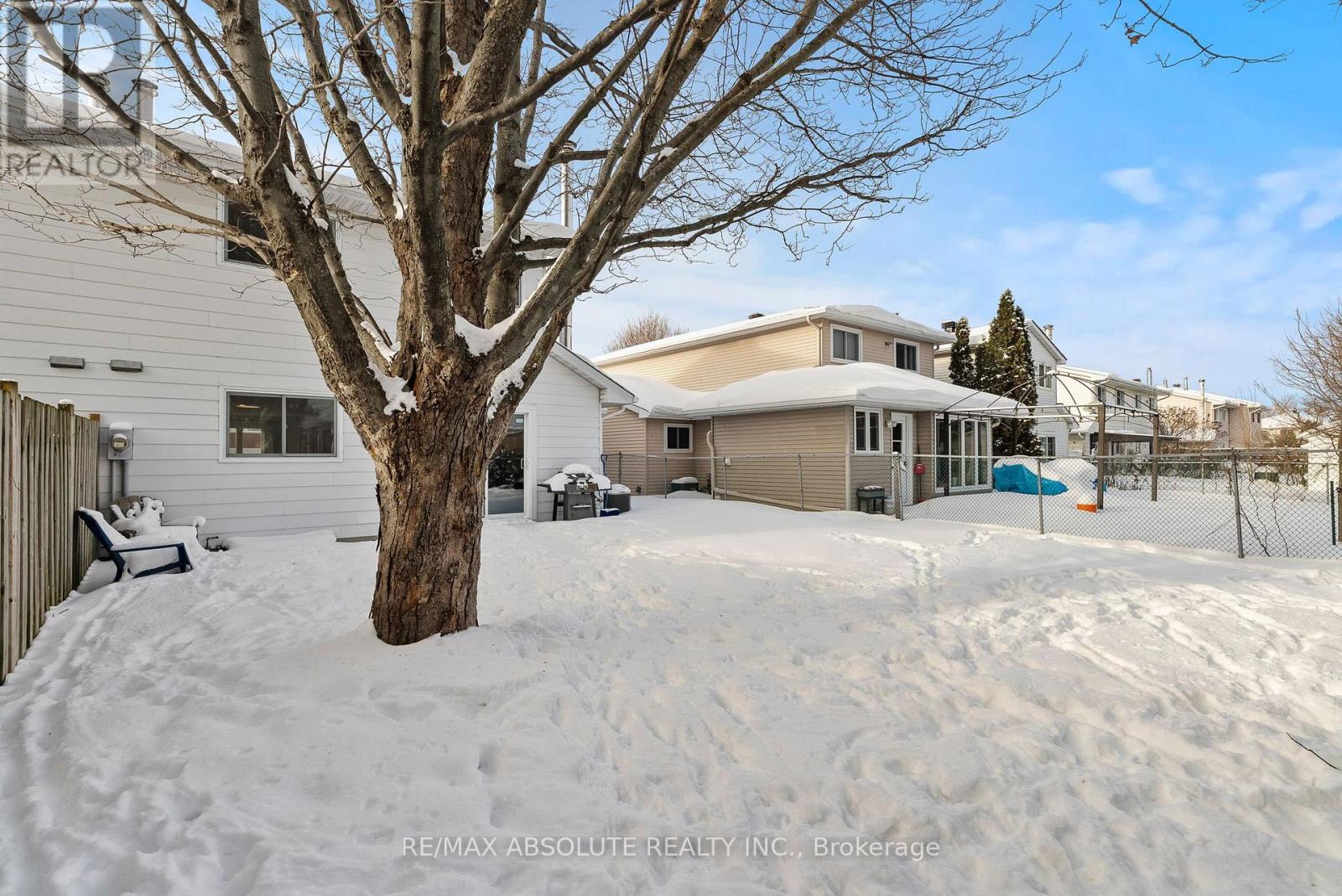 29 Bentworth Crescent