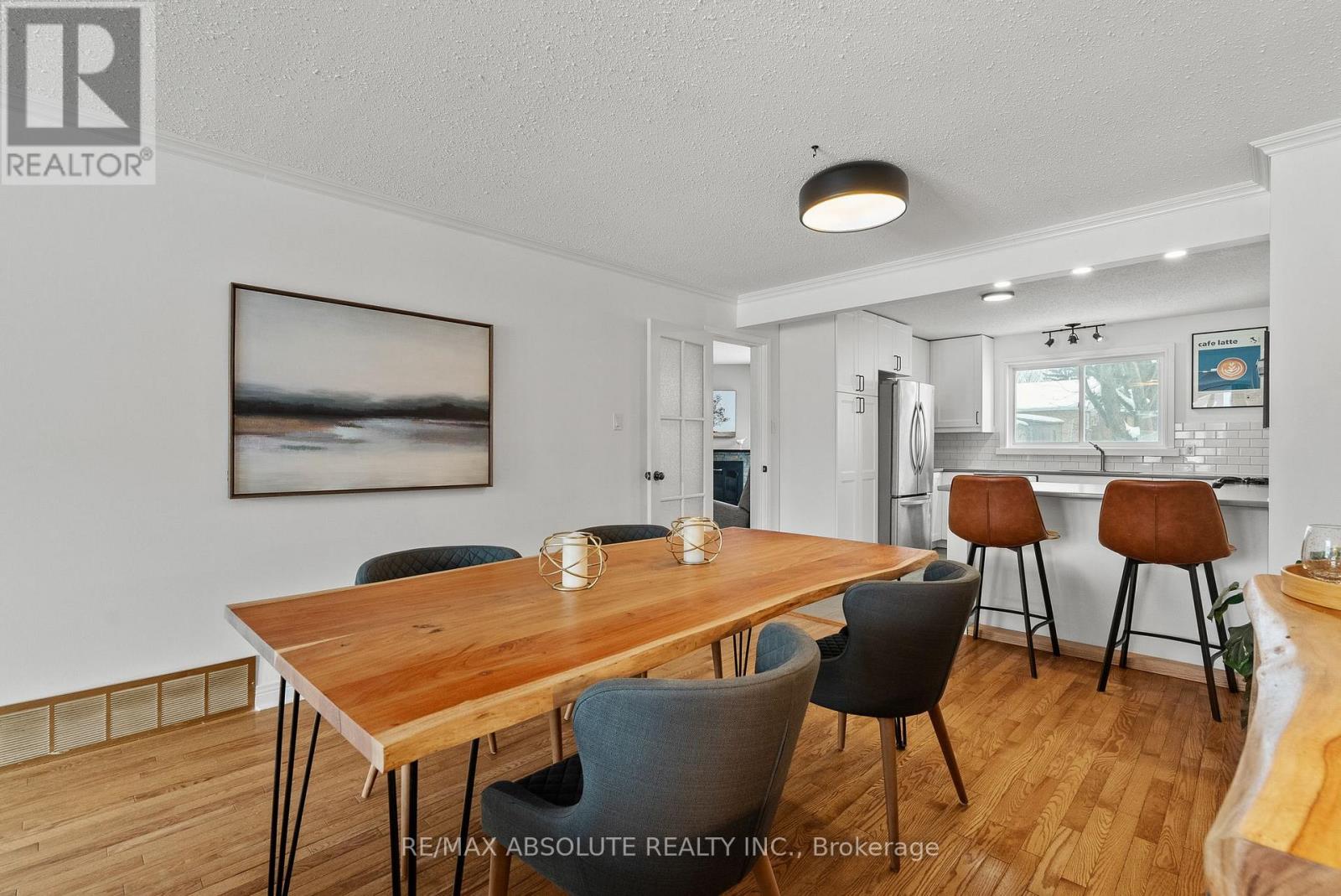 29 Bentworth Crescent