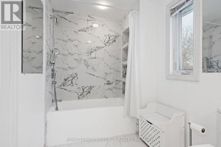 29249716/16-st-andrews-circle/glencairnhazeldean/ottawa/ontario/K2L1L3_32