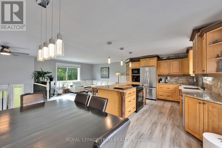 28504851/883-craig-road/north-grenville-twp-kemptville-south/north-grenville/ontario/K0G1S0_27