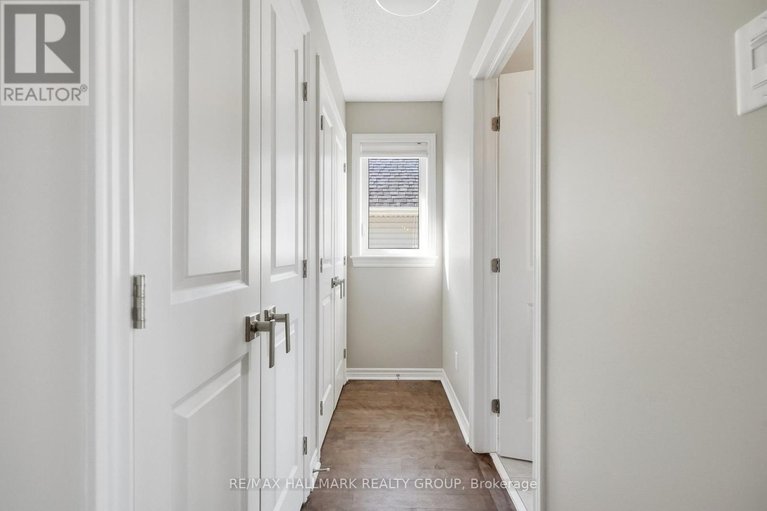 29623774/570-baie-des-castors-street/camelot/ottawa/ontario/K4A0Y7_15