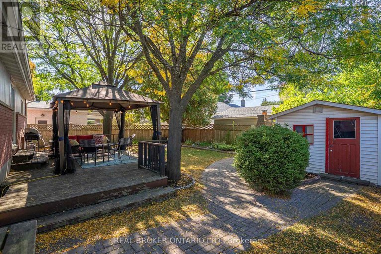 28961795/2070-cornish-street/elmvale-acresurbandale/ottawa/ontario/K1G2R8_25