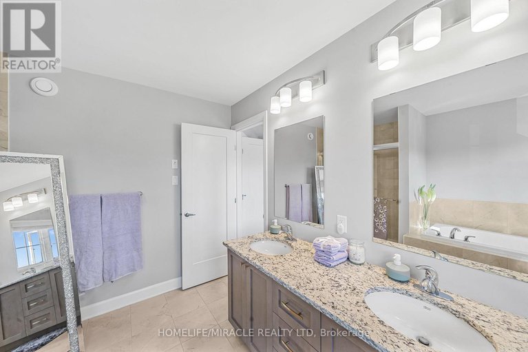 28815474/896-sendero-way/remainder-of-stittsville-area/ottawa/ontario/K2S2W8_32