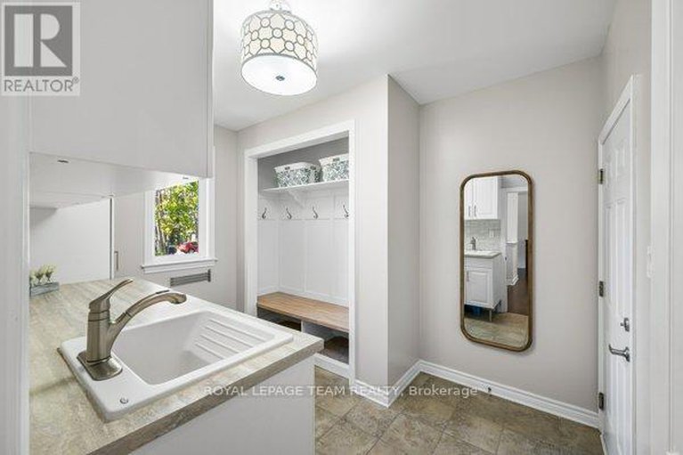 29392991/524-osmond-daley-drive/huntley-ward-south-east/ottawa/ontario/K0A1L0_24