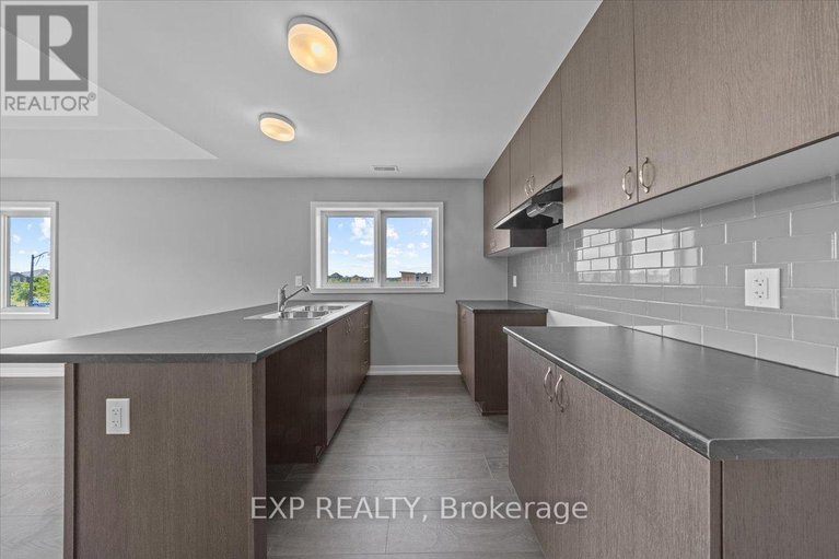 29652575/212-tobiano-private/stittsville-south/ottawa/ontario/K0A2Z0_8