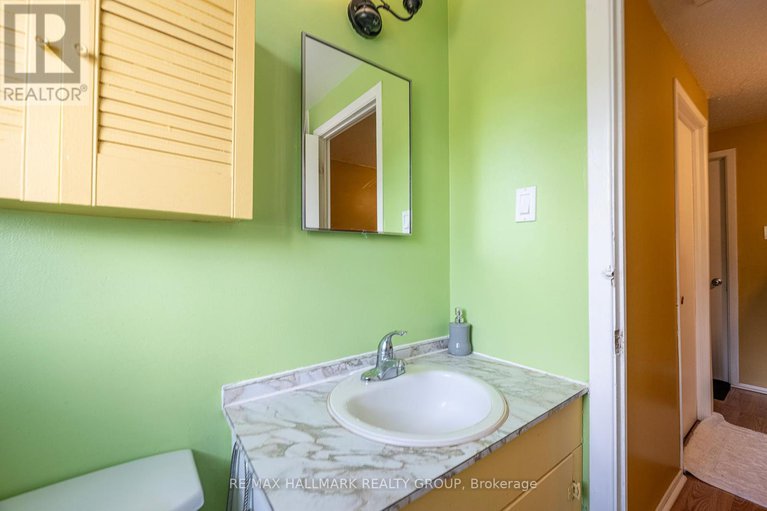 28860650/1478-h-heatherington-road/heron-gateindustrial-park/ottawa/ontario/K1V6S1_12