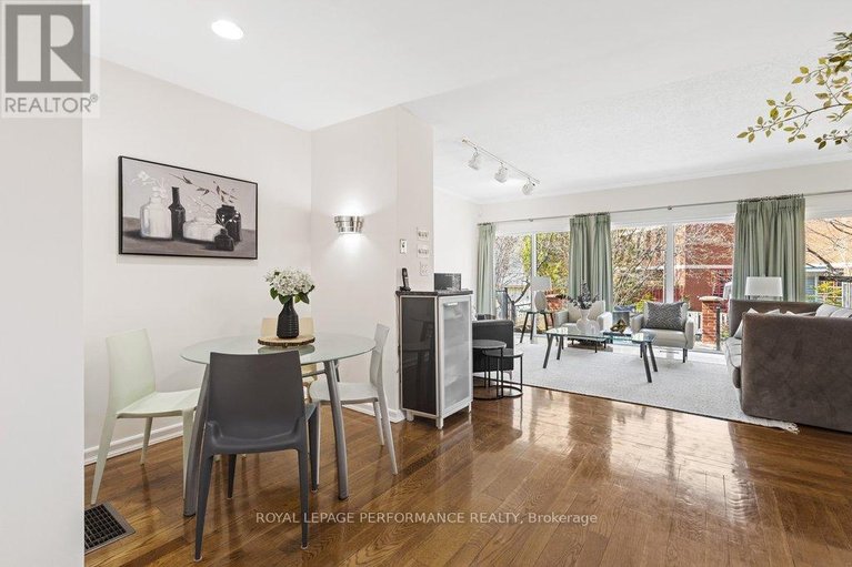 29650204/35-waverley-street/ottawa-centregolden-triangle/ottawa/ontario/K2P0T7_17