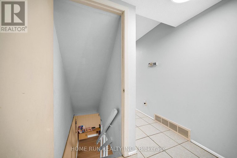 29033292/29-cymbeline-drive/westcliffe-estates/ottawa/ontario/K2H7X9_38