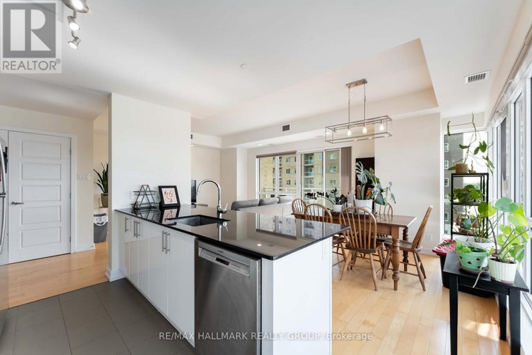 28847952/510-330-titan-private/borden-farmstewart-farmcarleton-heightsparkwood-hills/ottawa/ontario/K2G1G3_14