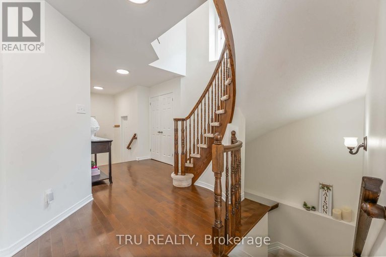 28803900/217-sorento-street/strandherd/ottawa/ontario/K2J0B6_4