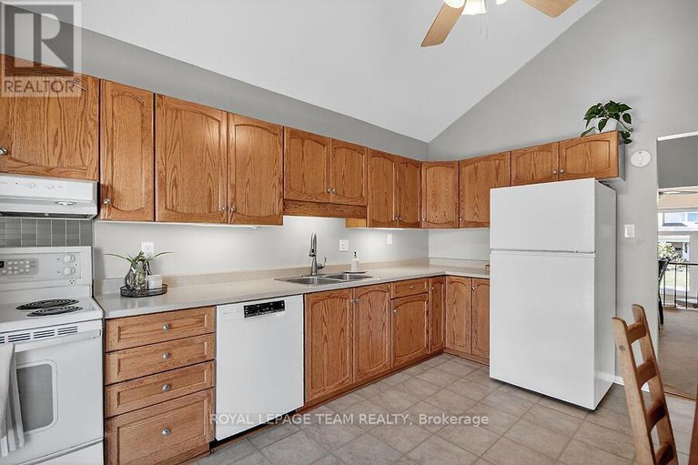 28990886/9-riding-way/bridlewood/ottawa/ontario/K2M1C3_16