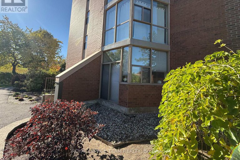 29349076/102-2760-carousel-crescent/emerald-woodssawmill-creek/ottawa/ontario/K1T2N4_19