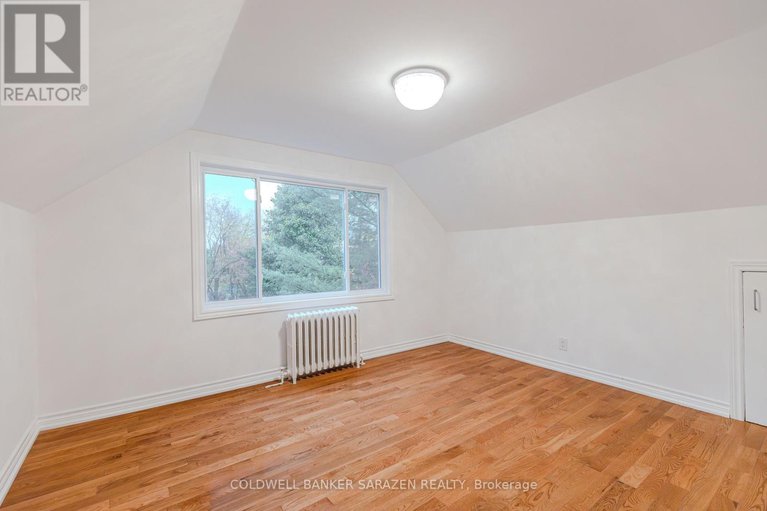 29294876/10-argue-drive/borden-farmstewart-farmcarleton-heightsparkwood-hills/ottawa/ontario/K2E6S1_28