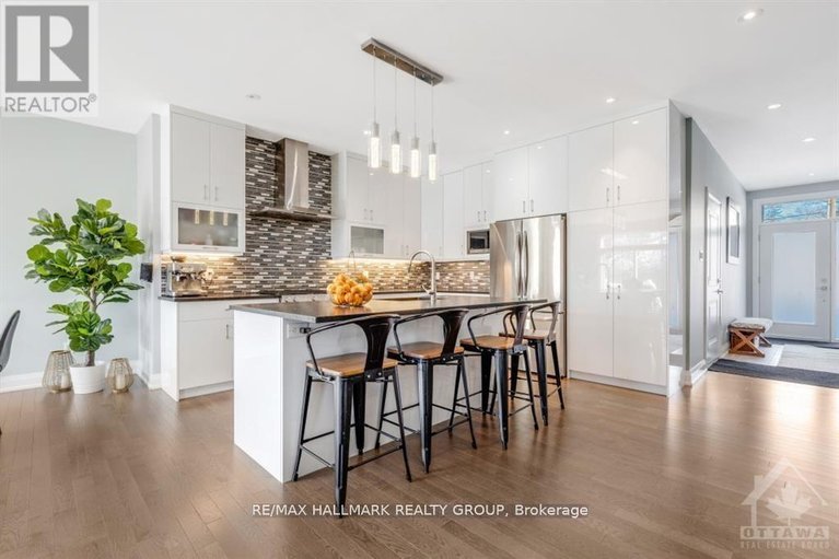 29540053/250-richardson-avenue/woodroffe/ottawa/ontario/K2B5G6_8