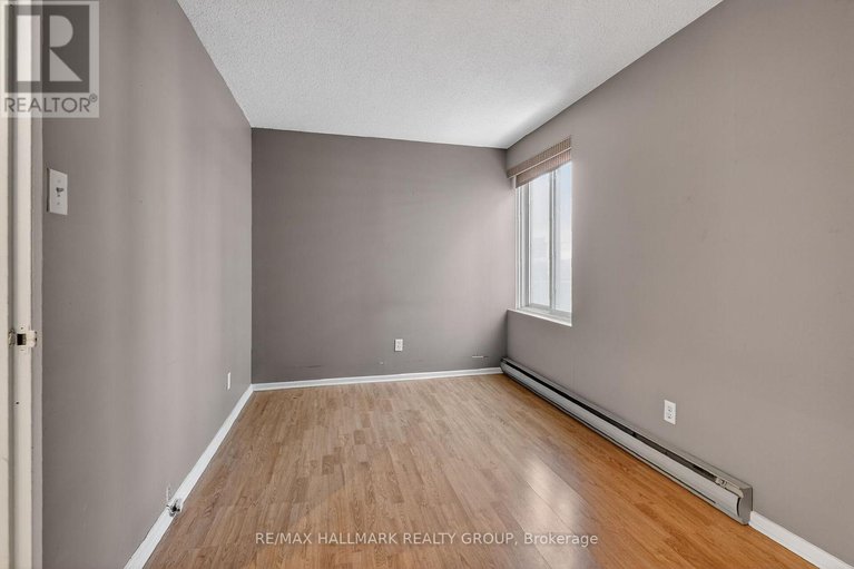 29424745/705-141-somerset-street-w/ottawa-centregolden-triangle/ottawa/ontario/K2P2H1_32