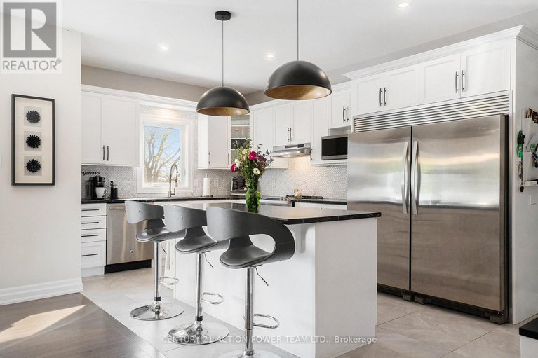 29040808/9-richer-street-w/north-stormont-finch-twp/north-stormont/ontario/K0A1R0_9