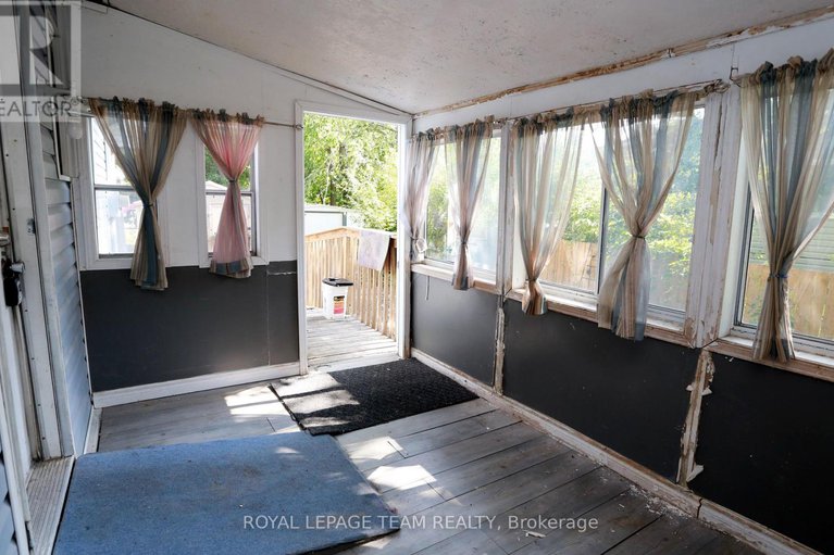 28723308/3-fringewood-drive/fringewood/ottawa/ontario/K2S1T1_28