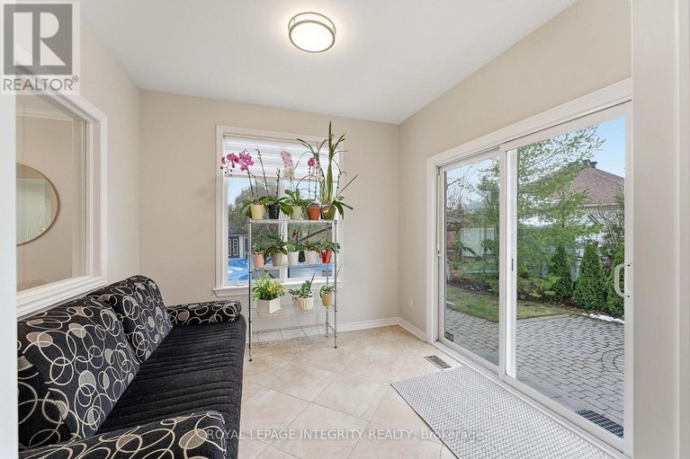 29145145/607-devonwood-circle/blossom-parkkemp-parkfindlay-creek/ottawa/ontario/K1T4E6_16