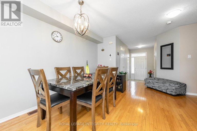 29667353/915-schooner-crescent/riverside-southgloucester-glen/ottawa/ontario/K1V1Y3_9