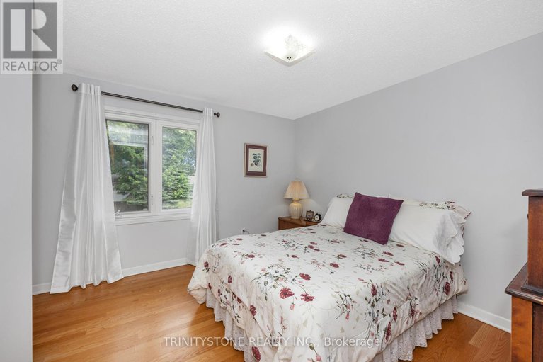 28500513/7-pulford-crescent/bayshore/ottawa/ontario/K2B6L6_29