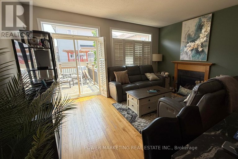 29071252/192-felicity-crescent/mer-bleuebradley-estatesanderson-park/ottawa/ontario/K1W0C2_3