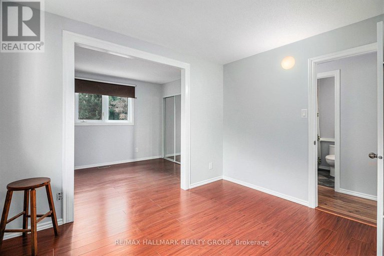 28714991/270-mceachern-crescent/bilberry-creekqueenswood-heights/ottawa/ontario/K1E3K5_15