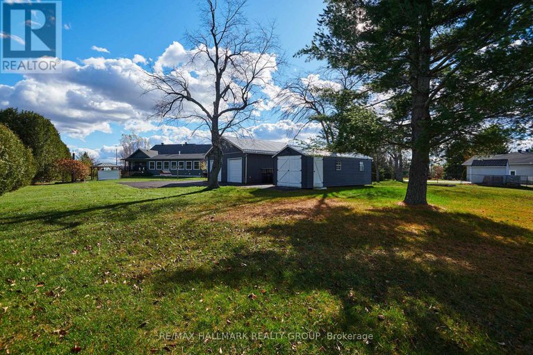 29345717/112-oak-lane/drummond-n-elmsley-drummond-twp/drummondnorth-elmsley/ontario/K7H3C8_47