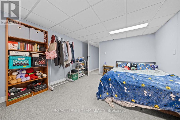 29022386/1633-grey-nuns-drive/convent-glen-south/ottawa/ontario/K1C1T8_19