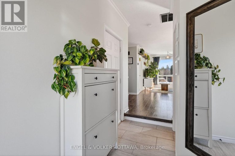 29596735/1499-corsham-avenue/fallingbrookpineridge/ottawa/ontario/K4A3M6_7