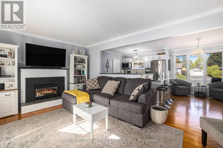 28983039/70-st-lawrence-street/ingleside/south-stormont/ontario/K0C1M0_8