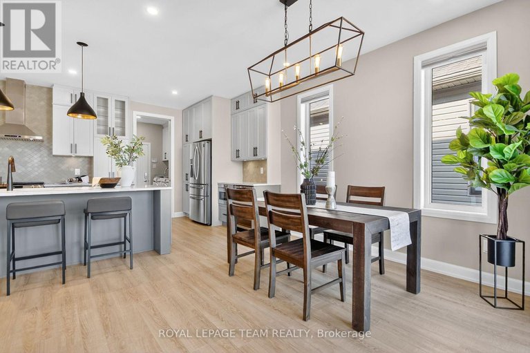 29384094/727-coast-circle/mahogany-community/ottawa/ontario/K4M0N2_10