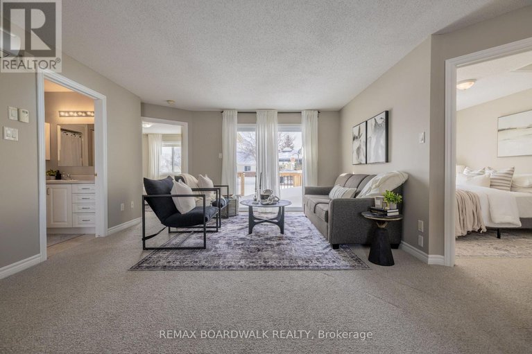 29301147/206-oak-leaf-private/richmond/ottawa/ontario/K0A2Z0_12