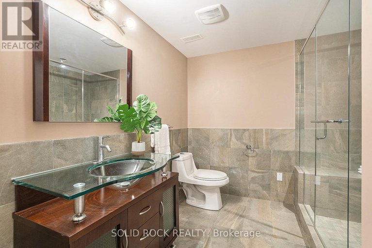28412974/120-rossland-avenue/meadowlandsst-claire-gardens/ottawa/ontario/K2G2L3_29