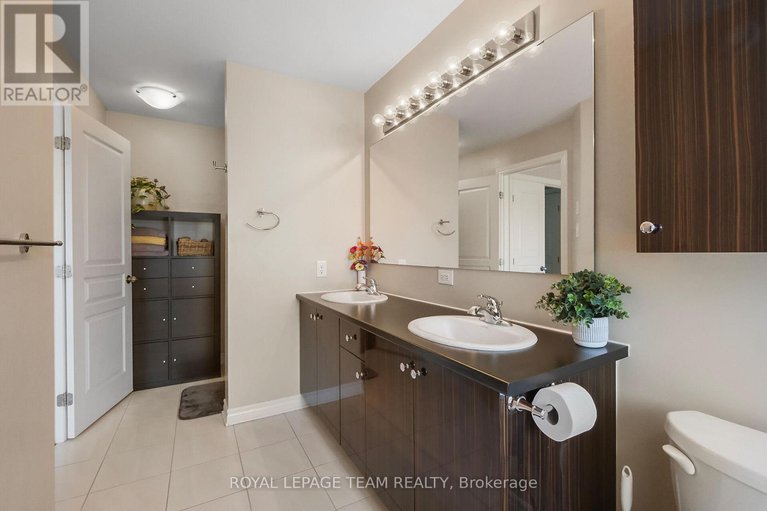 28643130/220-pembina-private/riverside-southgloucester-glen/ottawa/ontario/K4M0G7_35