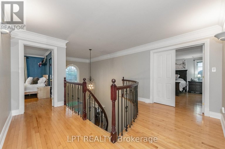 29069882/5440-wadell-court/manotick-village-manotick-estates/ottawa/ontario/K4M1L3_15