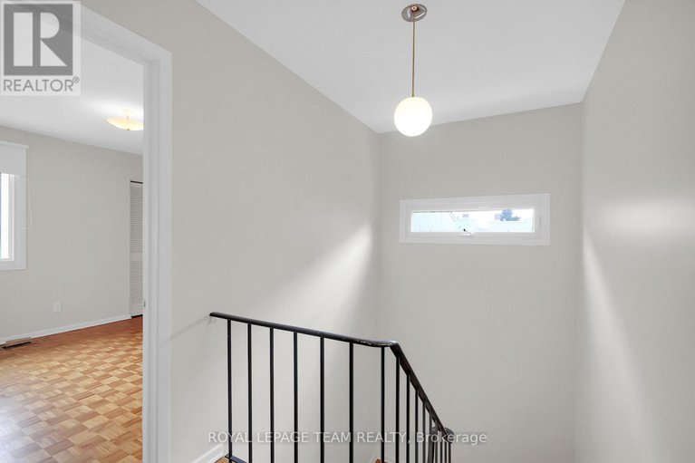 28762114/26-jackson-court/beaverbrook/ottawa/ontario/K2K1B7_26