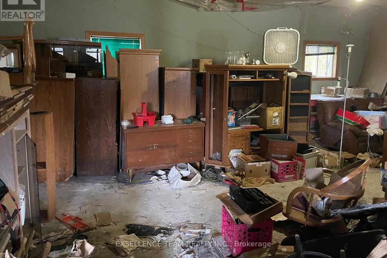 29033422/20115-beaupre-road-w/south-glengarry-charlottenburgh-twp/south-glengarry/ontario/K0C1L0_12