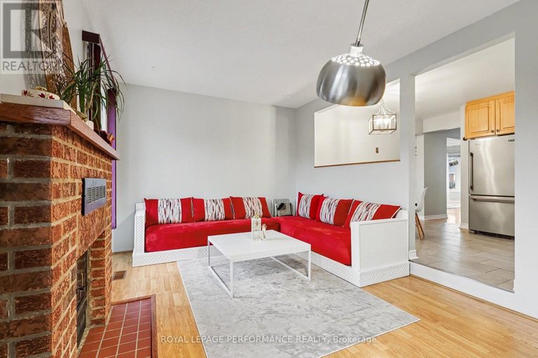 29620280/6417-st-louis-drive/hiawatha-parkconvent-glen/ottawa/ontario/K1C2X9_17