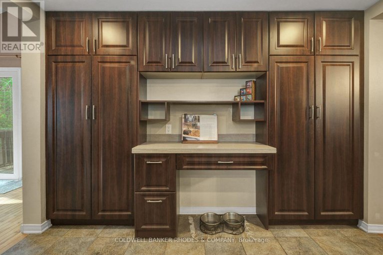 29023434/12-bramblegrove-crescent/hunt-club-parkgreenboro/ottawa/ontario/K1T3G3_19